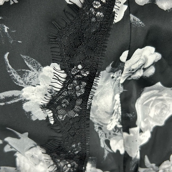 BEAUTIFUL LINGERED SET•BELTED ROBE+ LONG PANTS + SHORTS•ALL WITH POCKETS•NEW•XXL - Picture 10 of 14